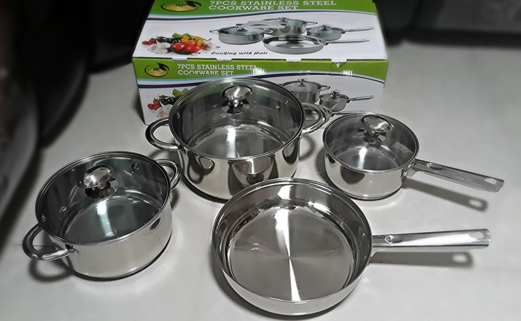 STAINLESS STEEL 12 PIECE INDUCTION COOKWARE SET - LEFT click for more details
